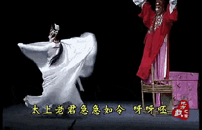 这两个物件在戏曲舞台竟能化万物 校内新闻 第23张-郑州艺术学校-河南省艺术学校-郑州音乐艺术中专-郑州工程技术学院中专部 这两个物件在戏曲舞台竟能化万物 (http://www.hnyixiao.com/) 校内新闻 第23张