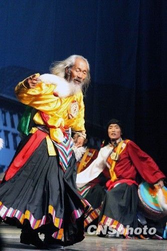 编导江白:作品全国响当当 (http://www.hnyixiao.com/) 艺考界资讯 第3张