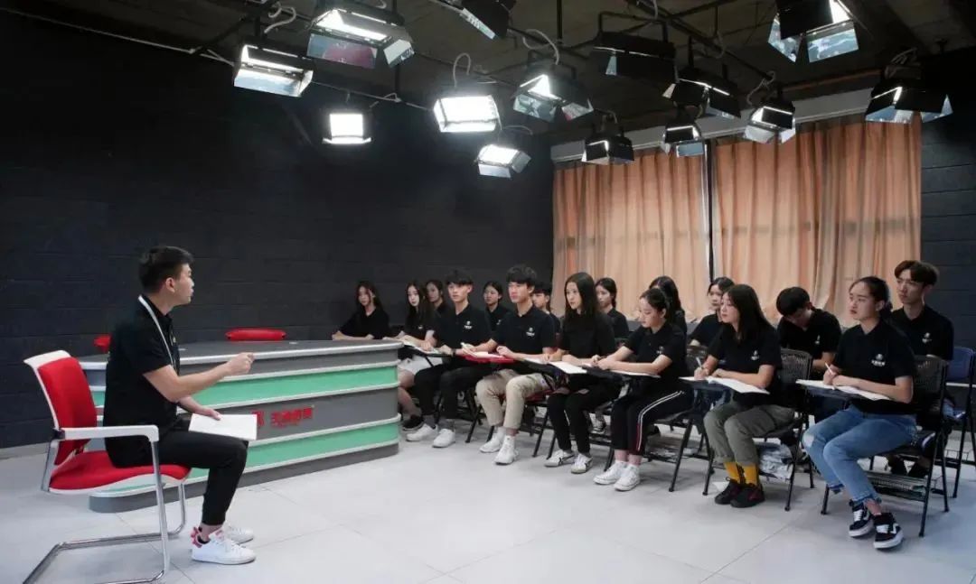 i艺考 | 编导艺考生须知的70个文艺常识，收藏起来没事背一背！ (http://www.hnyixiao.com/) 艺考界资讯 第6张