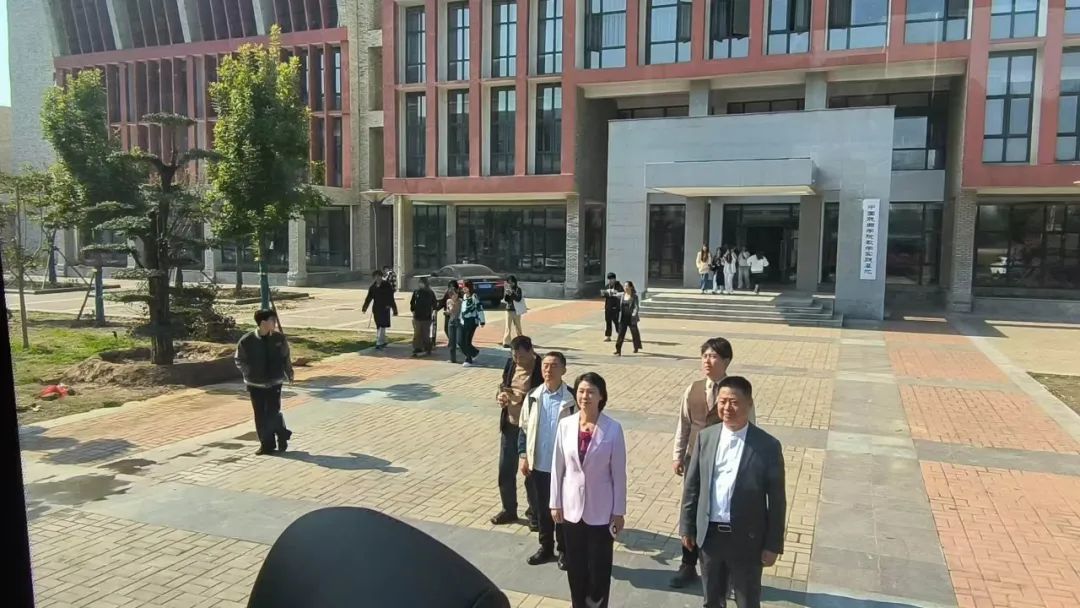 我校学生张富康、王帅奇参演的戏曲电影《青春校园》杀青 (http://www.hnyixiao.com/) 校内新闻 第8张