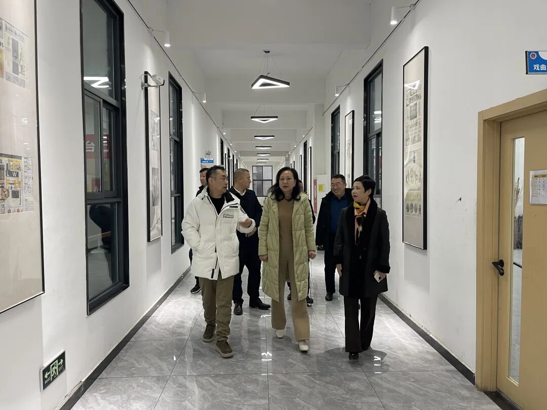 郑州市政协委员一行莅临我校参观指导 (http://www.hnyixiao.com/) 校内新闻 第1张